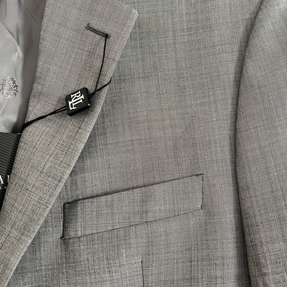 Ralph Lauren Classic Fit Suit Jacket in Light Grey, NWT, Size 40 Short - Picture 4 of 10